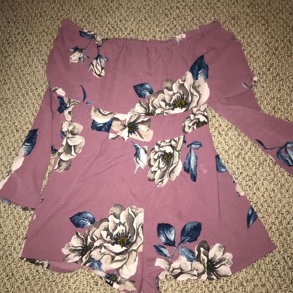 Off the shoulder floral long sleeve romper - Picture 1 of 2